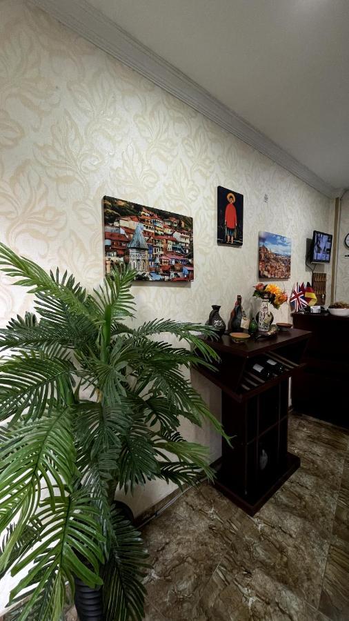 Hotel Shalimar Tbiliszi Kültér fotó