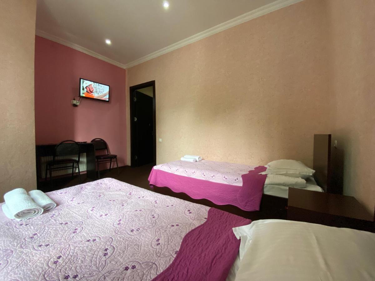 Hotel Shalimar Tbiliszi Kültér fotó
