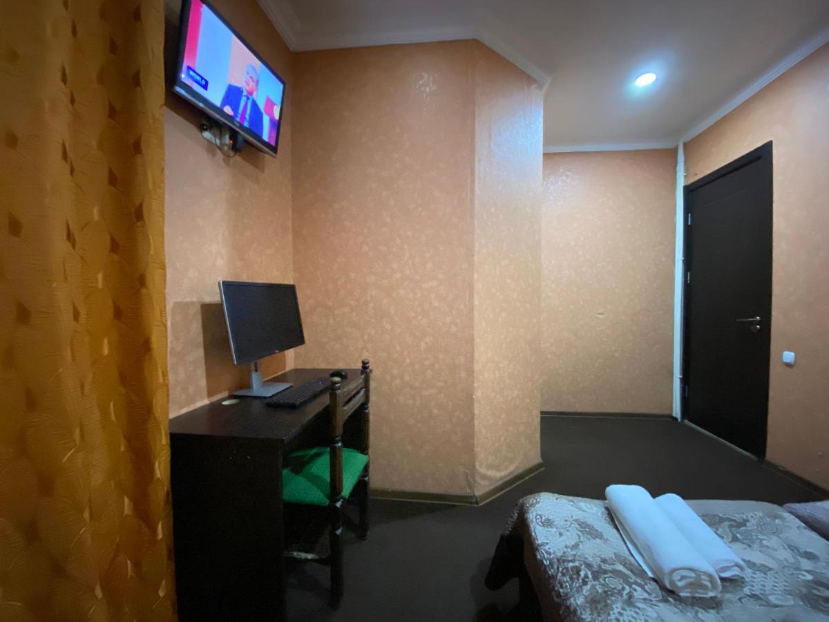 Hotel Shalimar Tbiliszi Kültér fotó