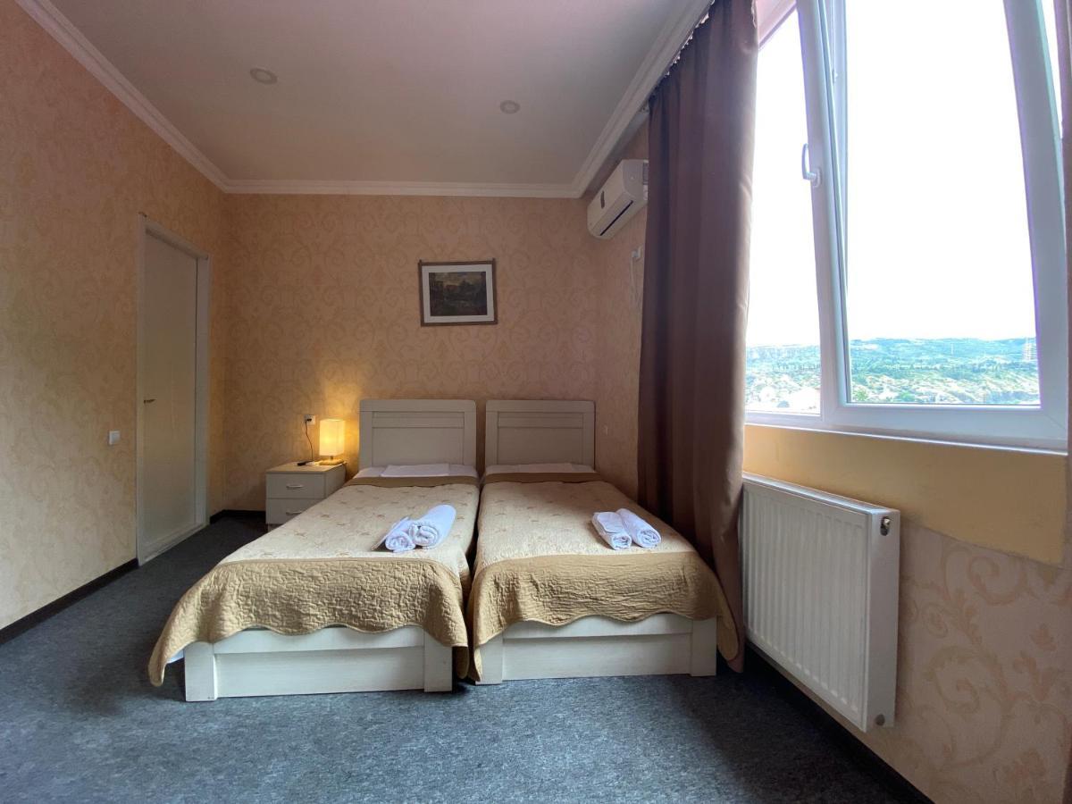 Hotel Shalimar Tbiliszi Kültér fotó