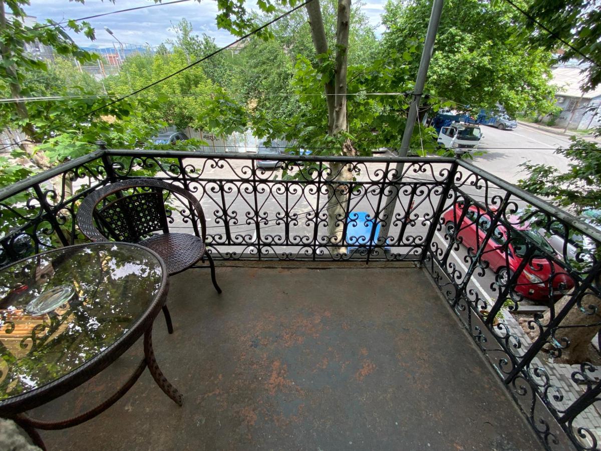 Hotel Shalimar Tbiliszi Kültér fotó