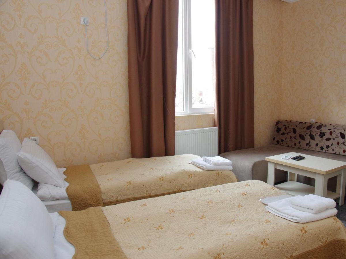 Hotel Shalimar Tbiliszi Kültér fotó